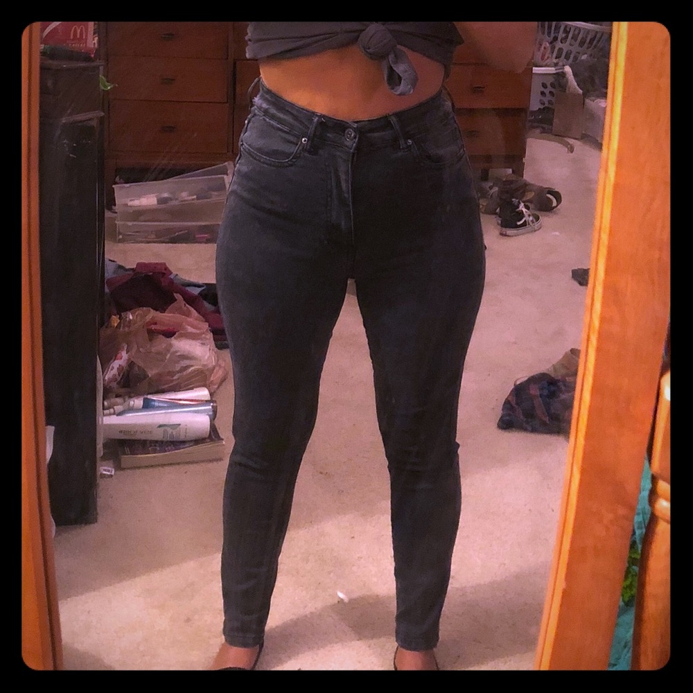 High rise black skinnies
